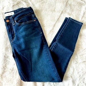 Levi straight leg jeans